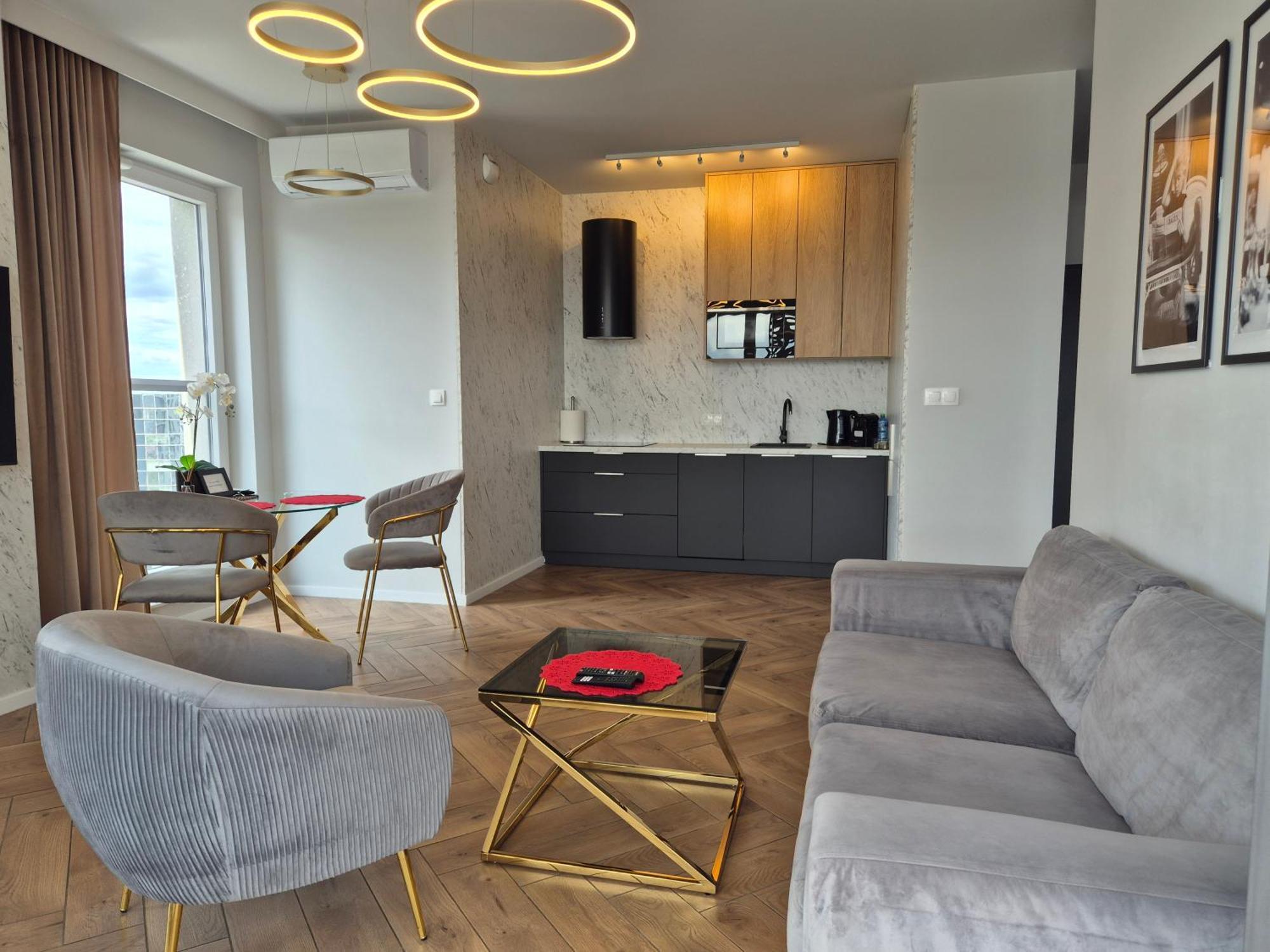 15 Pietro Sokolska 30 Towers Apartments - New - Lux - Parking - Sauna - Gym- And The Best View In Katowice Eksteriør billede